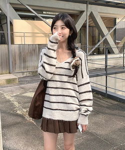 Longi Striped V-Neck Loose-fit Long-Sleeve Knitwear 