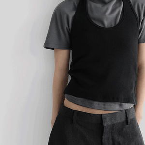 코이드 홀터넥 슬리브리스