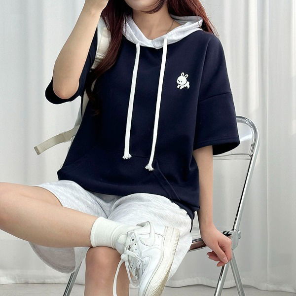 Rabbit color block short sleeve hoodie in 2 colors