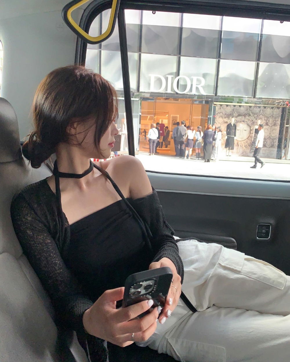 악세사리 모델 착용 이미지-S16L6