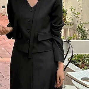 르누디브 타이 자켓 뒷밴딩 롱 스커트 투피스 세트