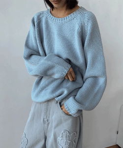 天空藍寬鬆圓領針織毛衣