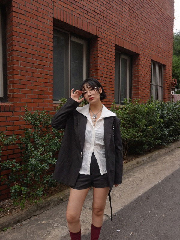 MODIFF STRIPE BUCKLE JACKET WITH SHORTS SET