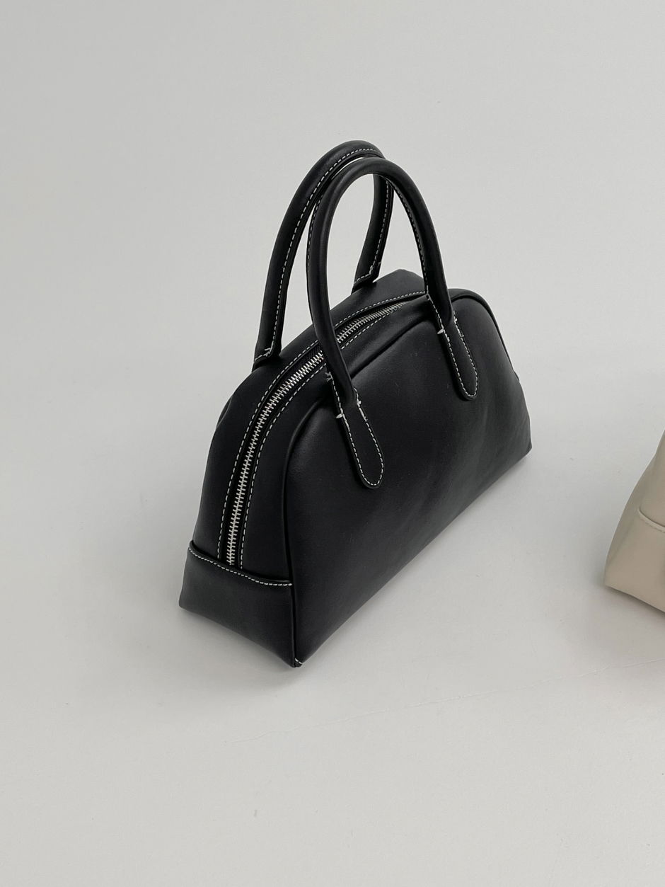 가방 화이트 색상 이미지-S2L23