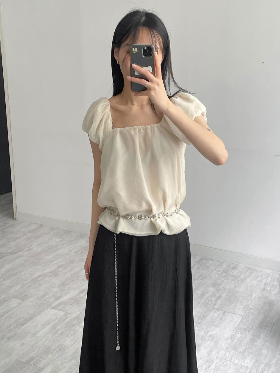 악세사리 모델 착용 이미지-S2L4