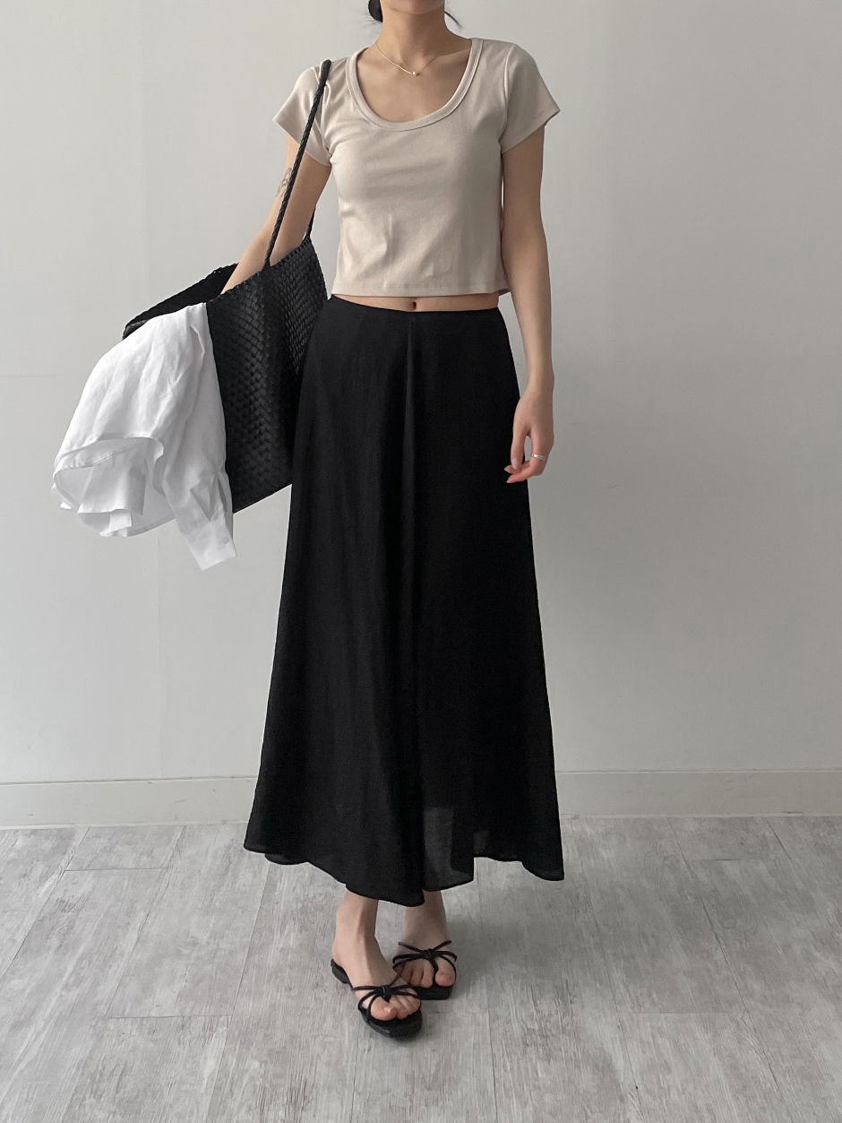 드레스 모델 착용 이미지-S2L5