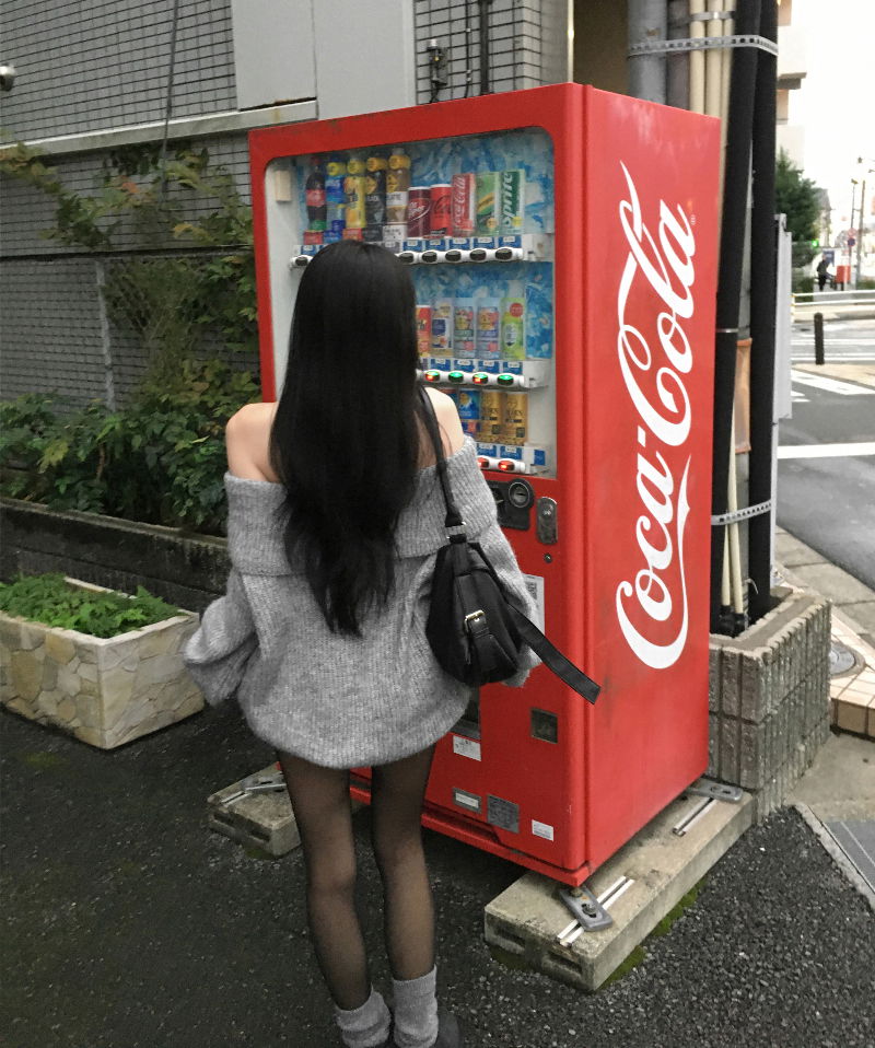 가방 모델 착용 이미지-S1L17