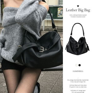 글랫 벨트 버클 레더 보부상 크로스 숄더백 빈티지 Y2K 코디필수템 데일리백 모노백