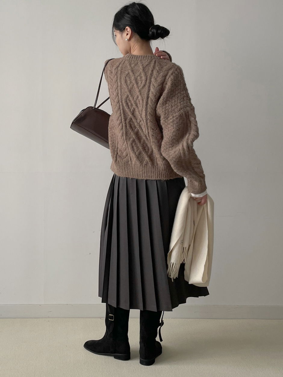 긴팔 티셔츠 모델 착용 이미지-S1L46