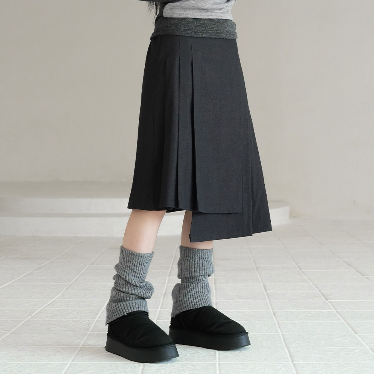 Runble Unbalanced Pleated Midi Skirt