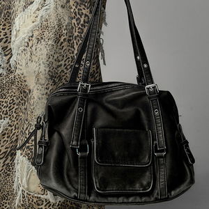 빈우프 원 포켓 빈티지 레더 숄더백 One-Pocket Vintage Leather Shoulder Bag