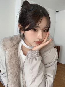 仿毛連帽羽絨外套