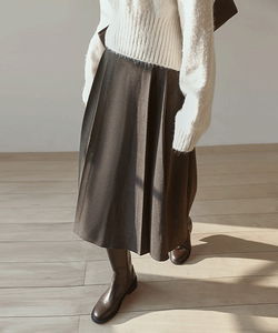 Amber Wool Belt Set Pintuck Long Skirt