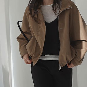 페이더 누빔 박시 스웨이드 하이 넥 자켓