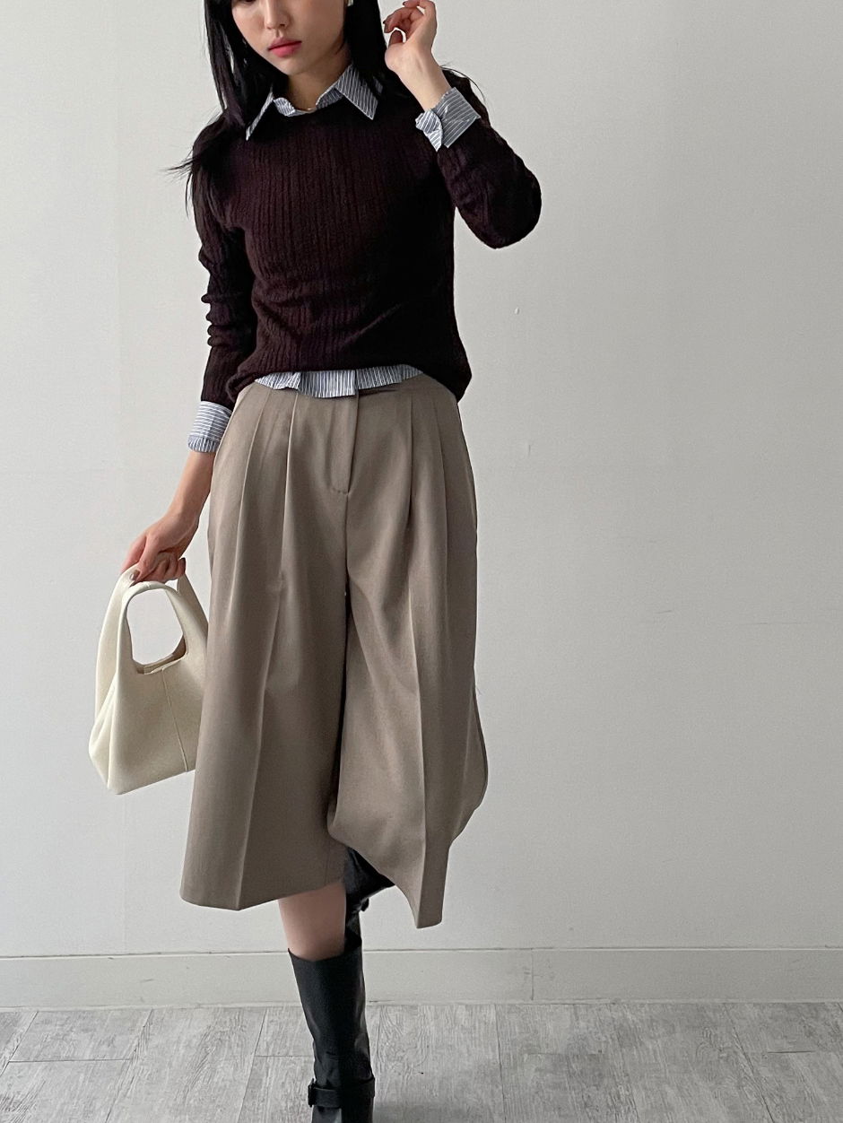 긴팔 티셔츠 모델 착용 이미지-S4L21