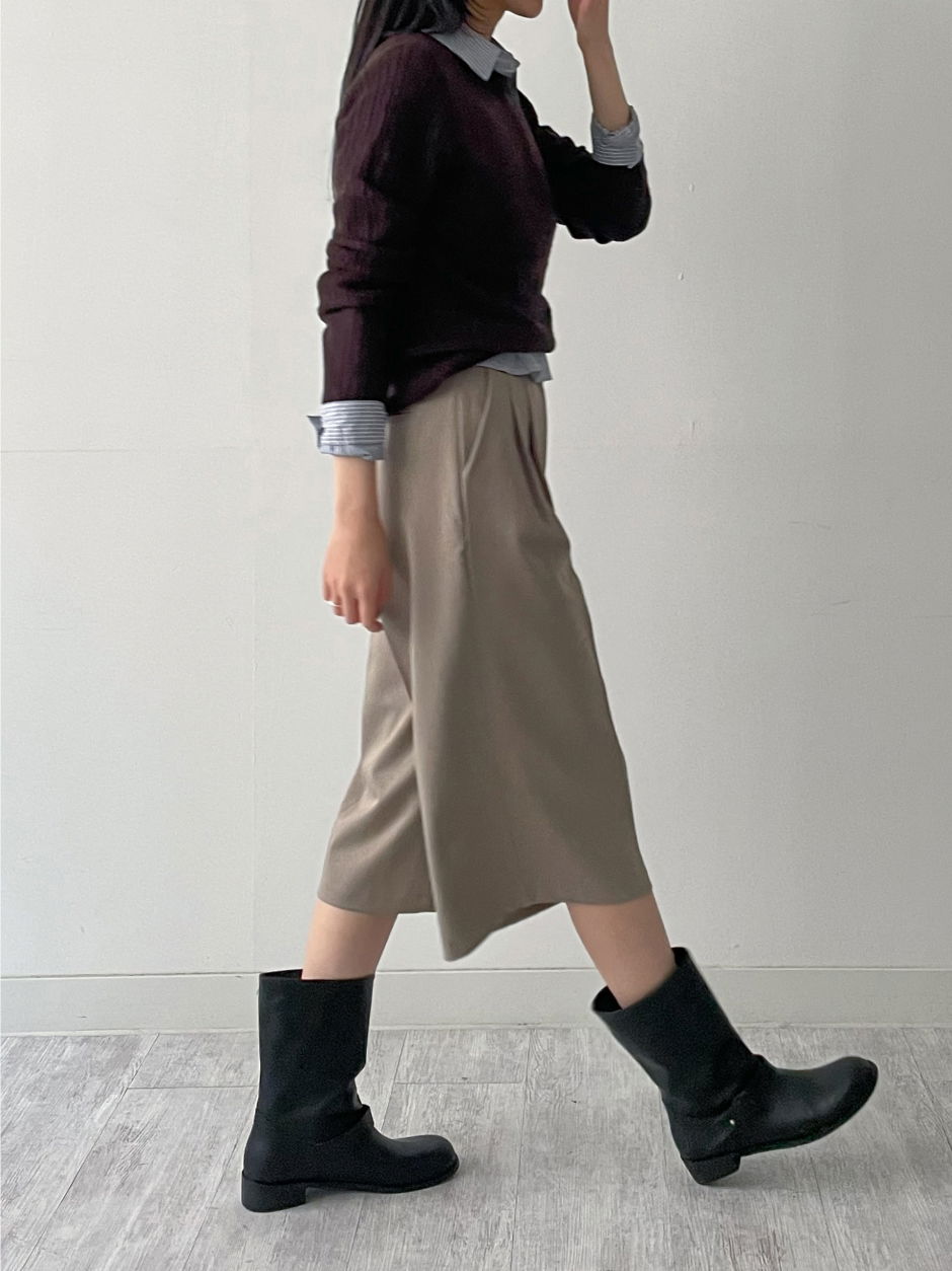 긴팔 티셔츠 모델 착용 이미지-S4L22