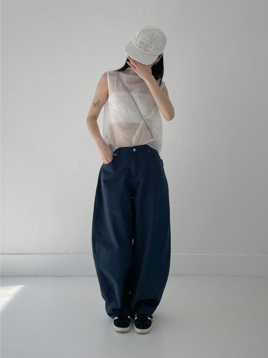 바지 모델 착용 이미지-S4L21