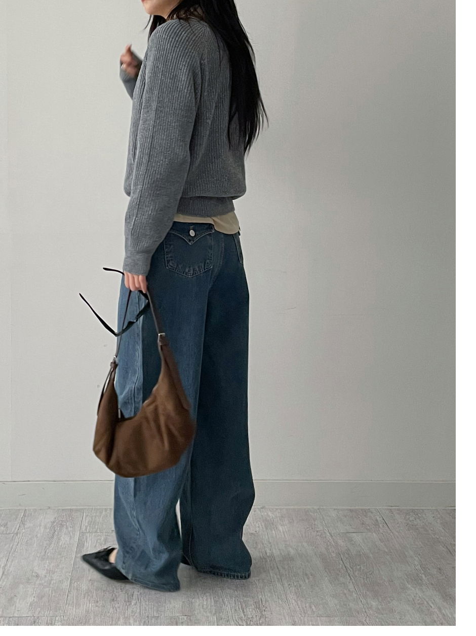 블레이저 모델 착용 이미지-S3L5