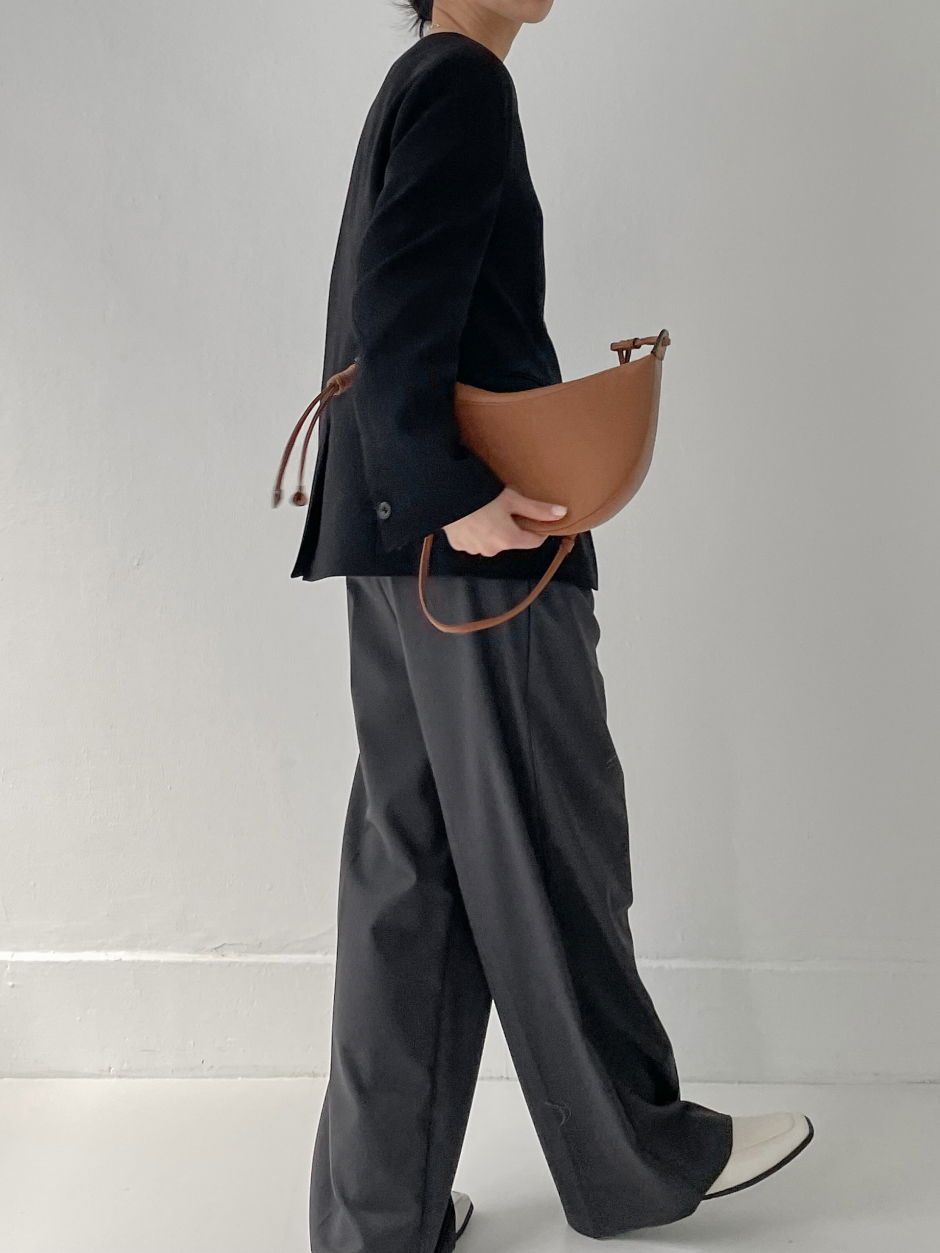 바지 모델 착용 이미지-S3L31