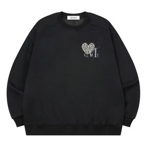 SIERRA LEOPARD HEART SMALL LOGO MTM UNISEX (2Color) 시에라 호피 하트 스몰 로고 맨투맨 남녀공용 (2컬러)