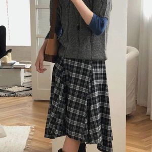 르나 체크 플레어스커트