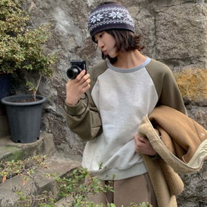 피스치 레글런 스탠다드 오버핏 라운드넥 맨투맨