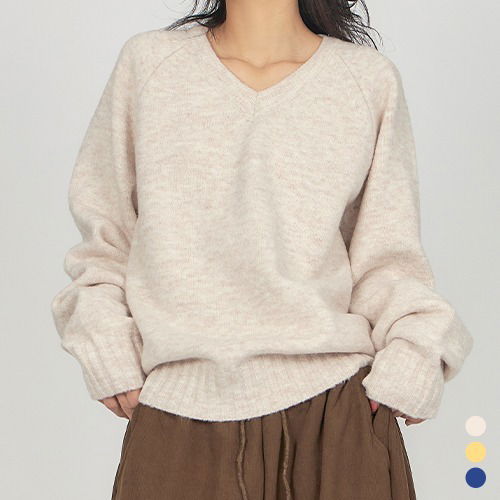 Basic V-neck Hera Knit KN019