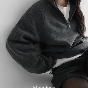 세르지 플리스 오버핏 하프 집업 맨투맨