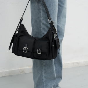 WOMAN 아웃 포켓 숄더백