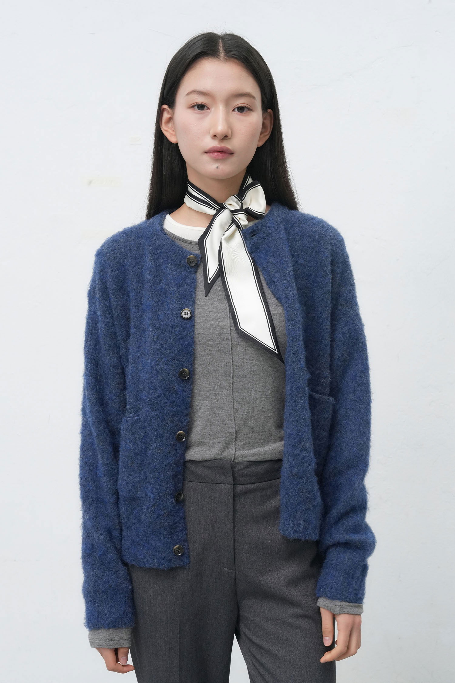 UNISEX 헤어리 니트 포켓 가디건