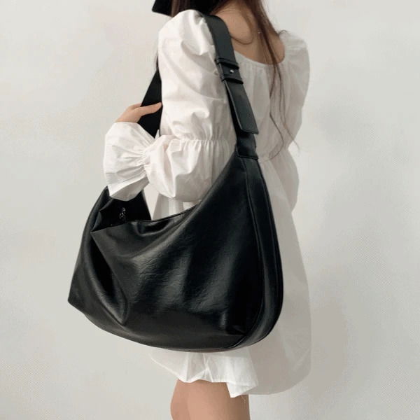 多功能大容量真皮肩背包