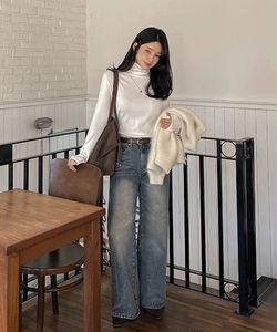 ルーモンド ヒドゥンバンディング カーブド切り替えライン ウォッシュド ストレートワイドデニムパンツ