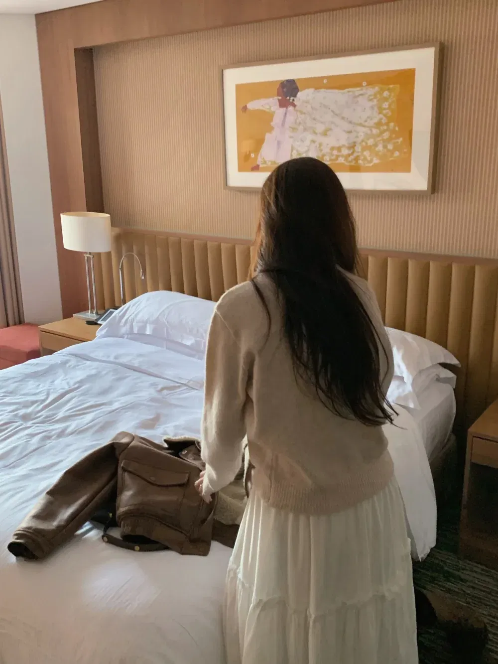 긴팔 티셔츠 모델 착용 이미지-S1L14