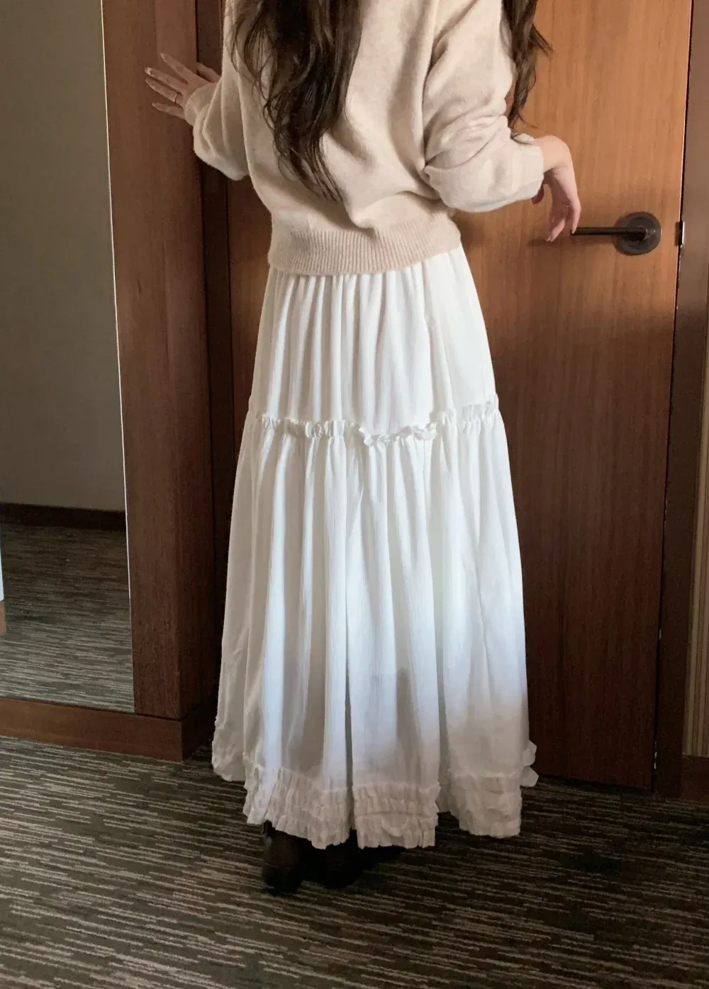 긴팔 티셔츠 모델 착용 이미지-S1L65