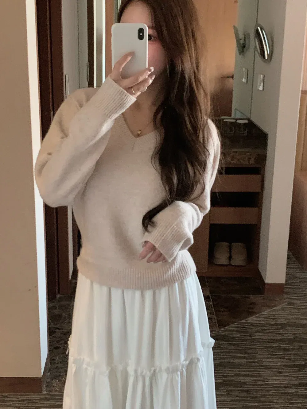 긴팔 티셔츠 모델 착용 이미지-S1L17