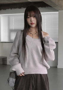 コヘイVネックニット