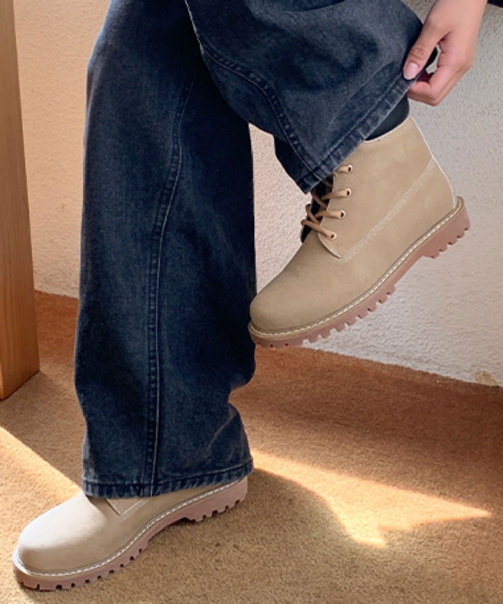 Comedown lace-up walker boots