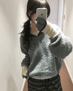 Higher V-Neck Knitwear 