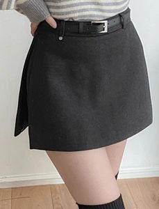 Perfect winter belt set with symbol yang team skirt and pants