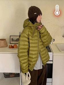 フーディフードウェルロンショート軽量ダウンジャケット