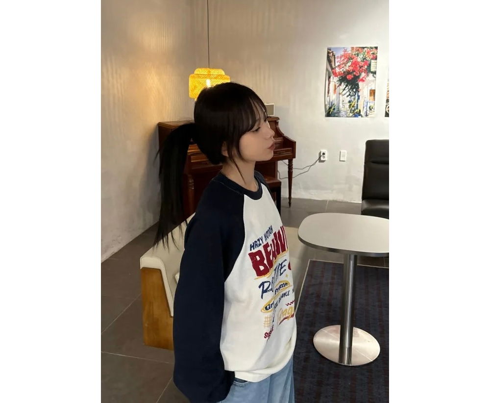 긴팔 티셔츠 모델 착용 이미지-S1L6