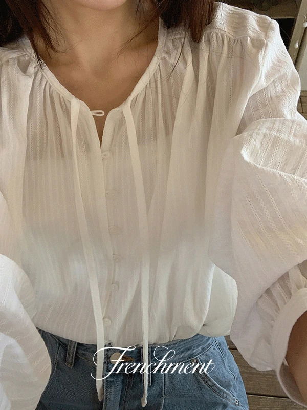 Breeze Cotton Loose-fit Blouse