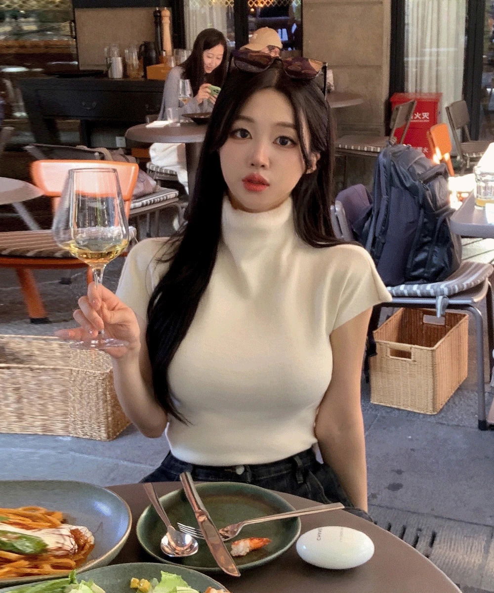 高領短袖針織T恤