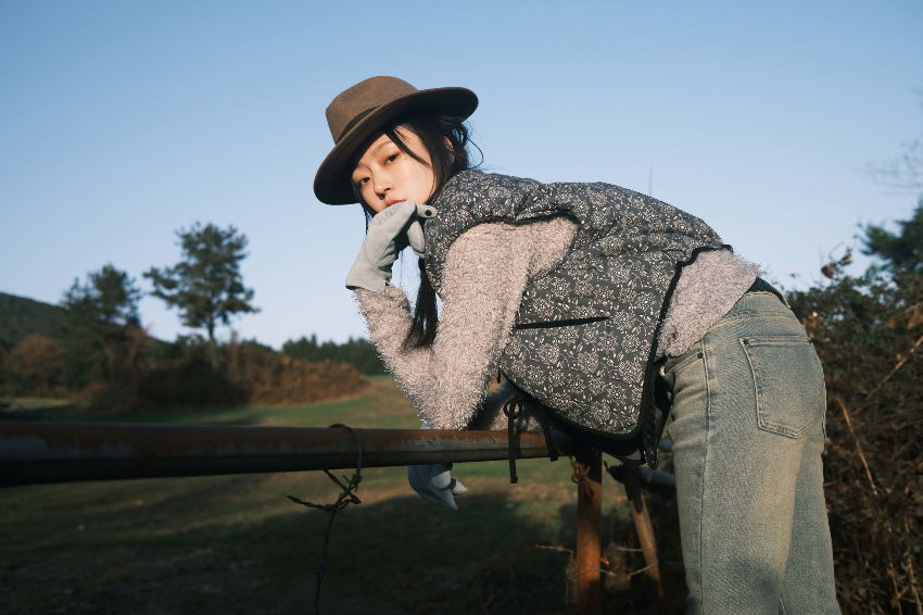 장갑 모델 착용 이미지-S1L4