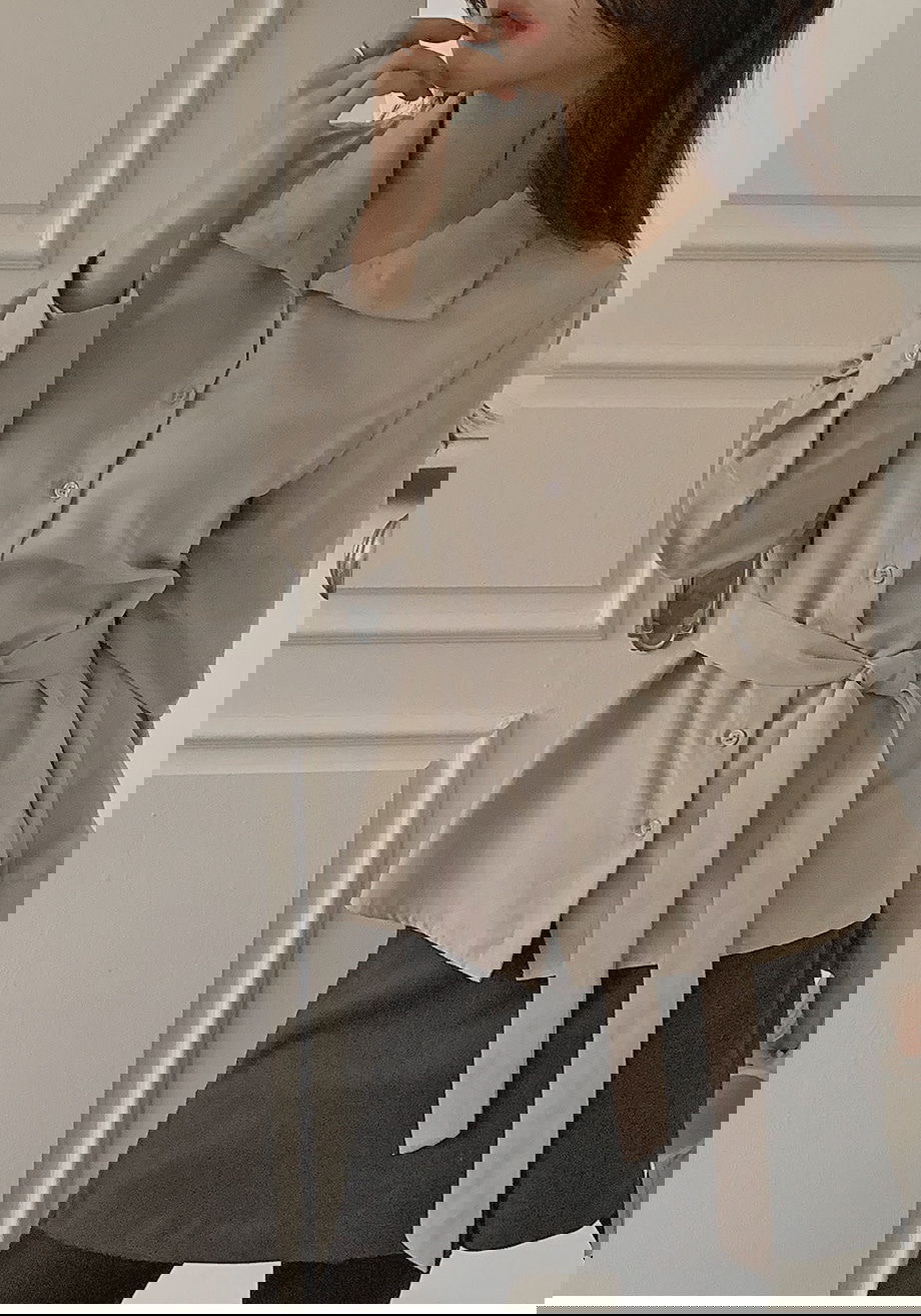 리리앤코 하디브렌 피치기모 하이넥 투웨이 스트랩 셔츠