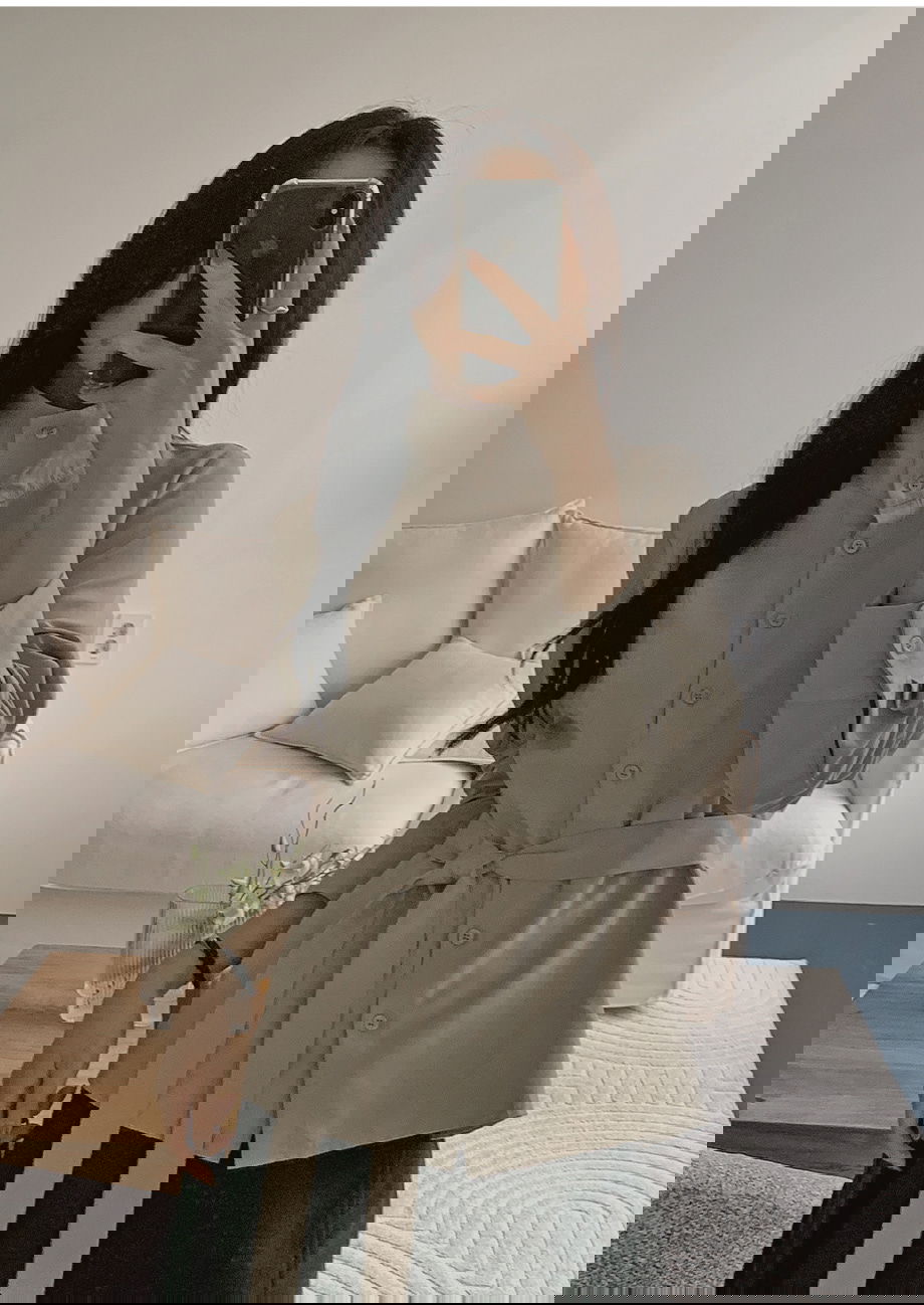 리리앤코 하디브렌 피치기모 하이넥 투웨이 스트랩 셔츠