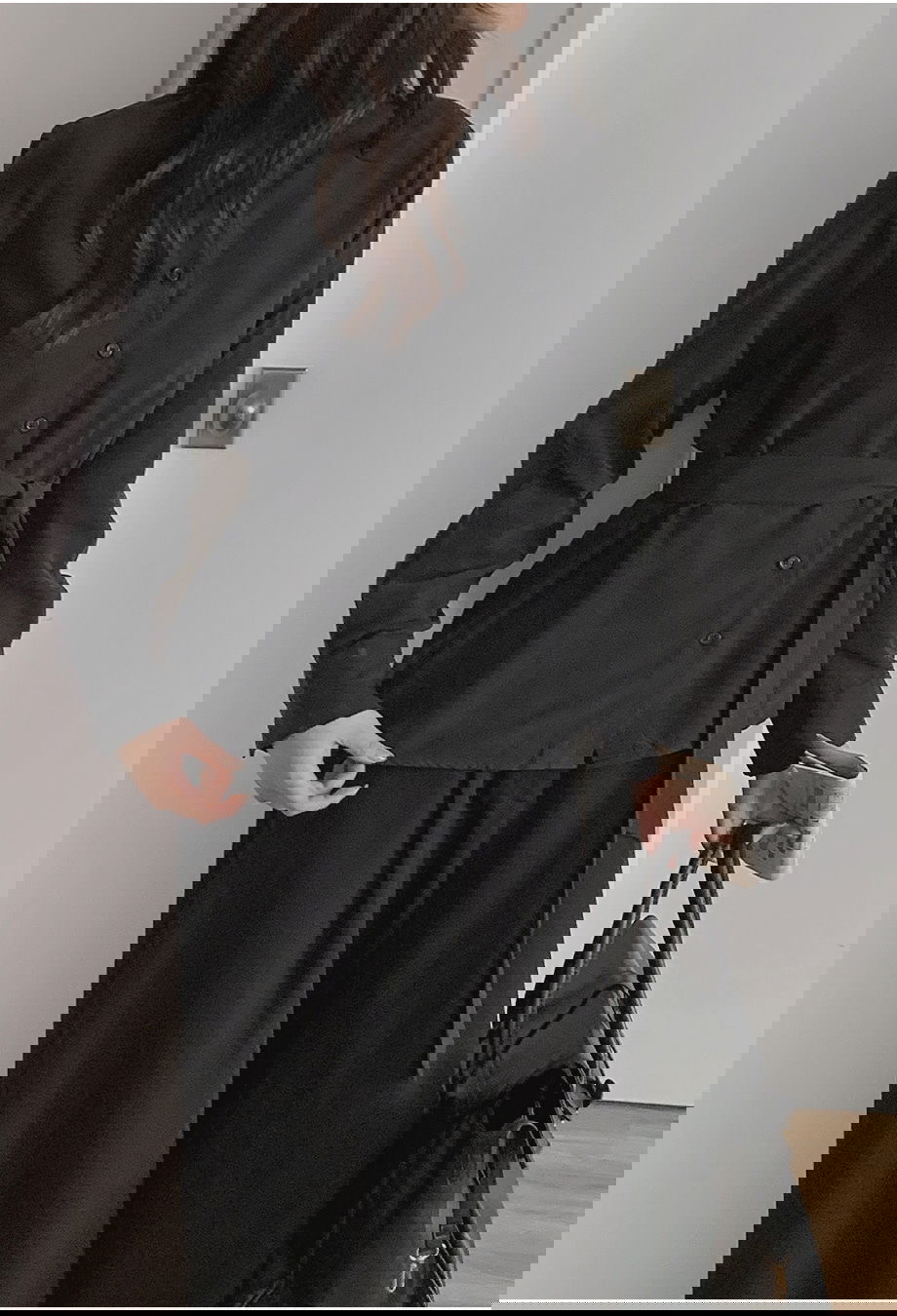 리리앤코 하디브렌 피치기모 하이넥 투웨이 스트랩 셔츠