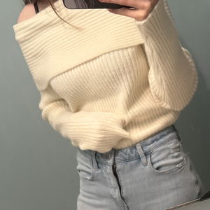 Erta Ribbed Off-Shoulder Knitwear 