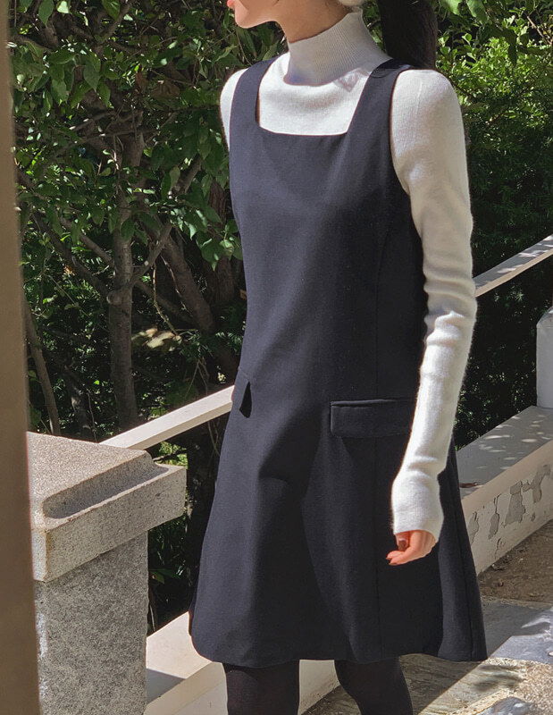 方領無袖連身短洋裝