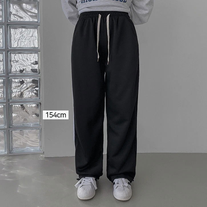 Two-line track 2 banding wide pants